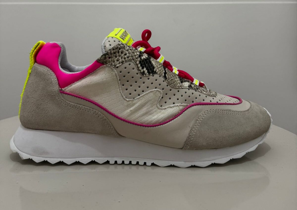 Tenis-Rosa-Lateral direita